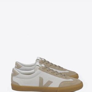 Women’s Veja Volley Suede | Natural and Sahara